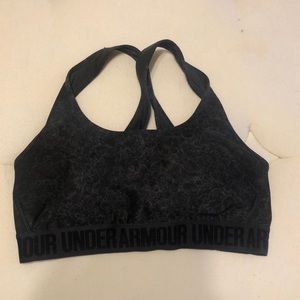 Women’s Under Armour Large Sports Bra